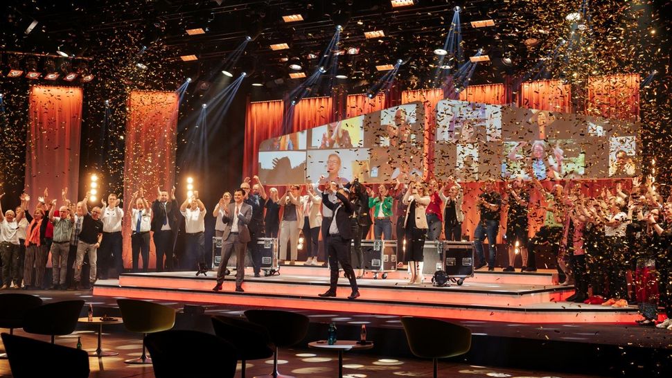Auszeichnung der OsnabrückHalle als zweitbeste hybride Eventlocation Deutschlands